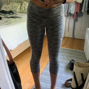 ALO YOGA LEGGINGS